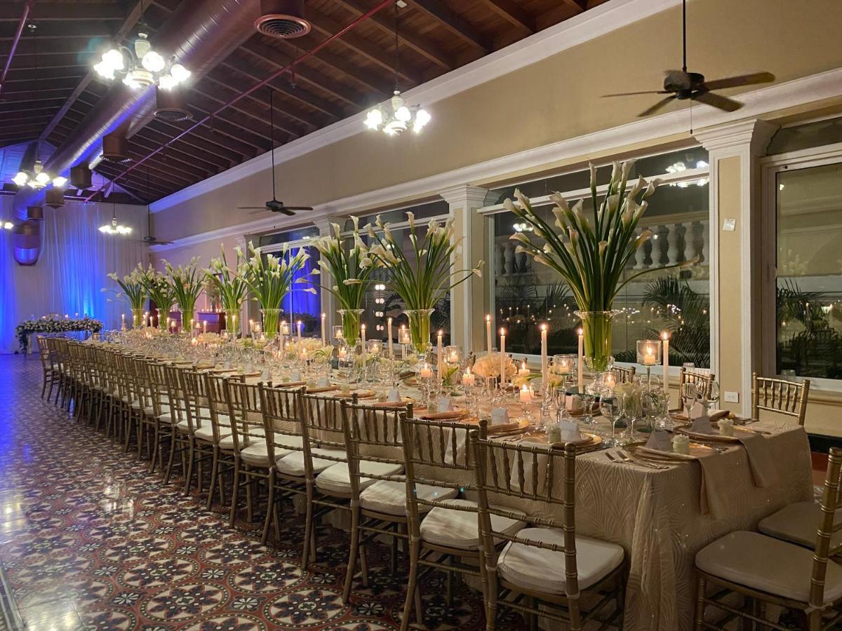 Hotel El Prado Barranquilla  Esterno foto The interior of the ballroom at the 2019 Gala Dinner