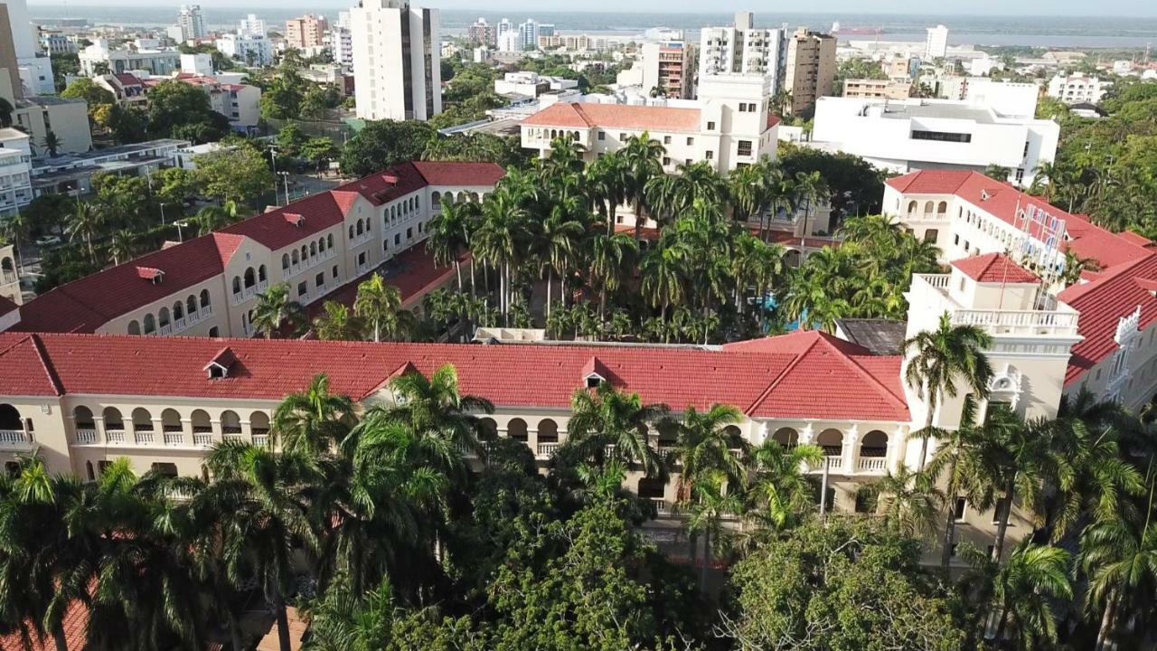 Hotel El Prado Barranquilla  Esterno foto Aerial view of the campus